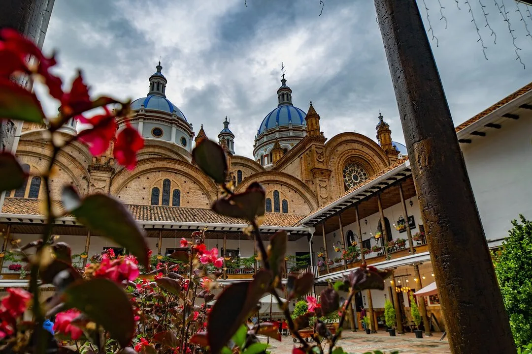 Cuenca street life