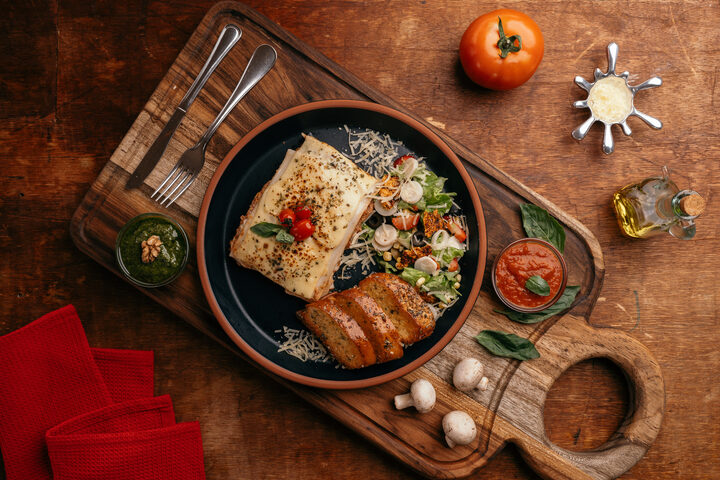 Cafe Venecia Restaurant